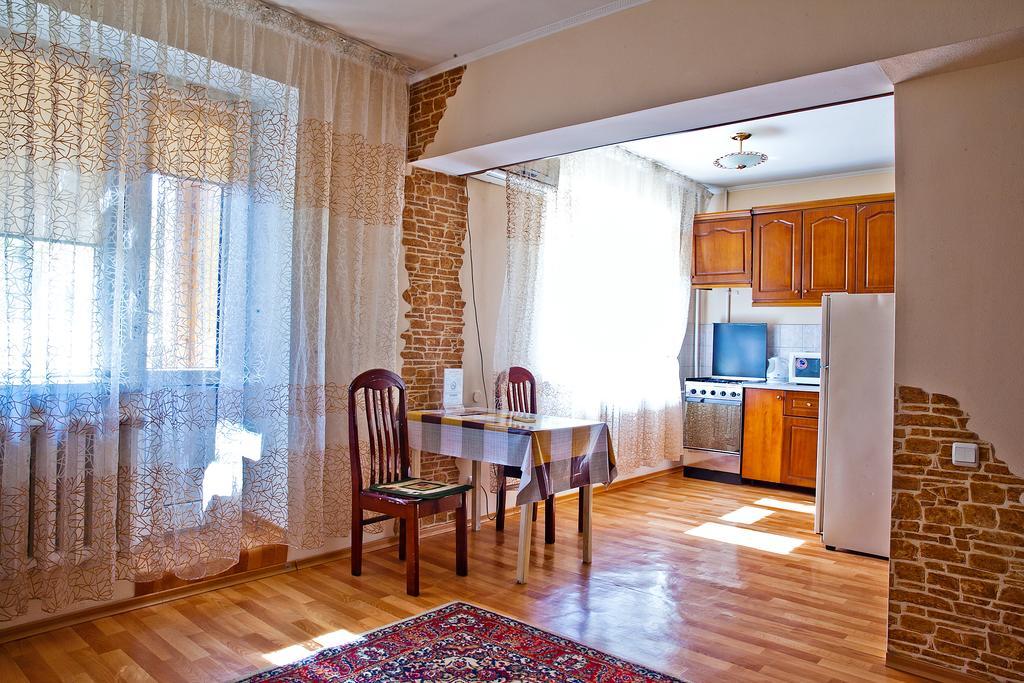 Lessor Centre Apartments Almaty Zimmer foto